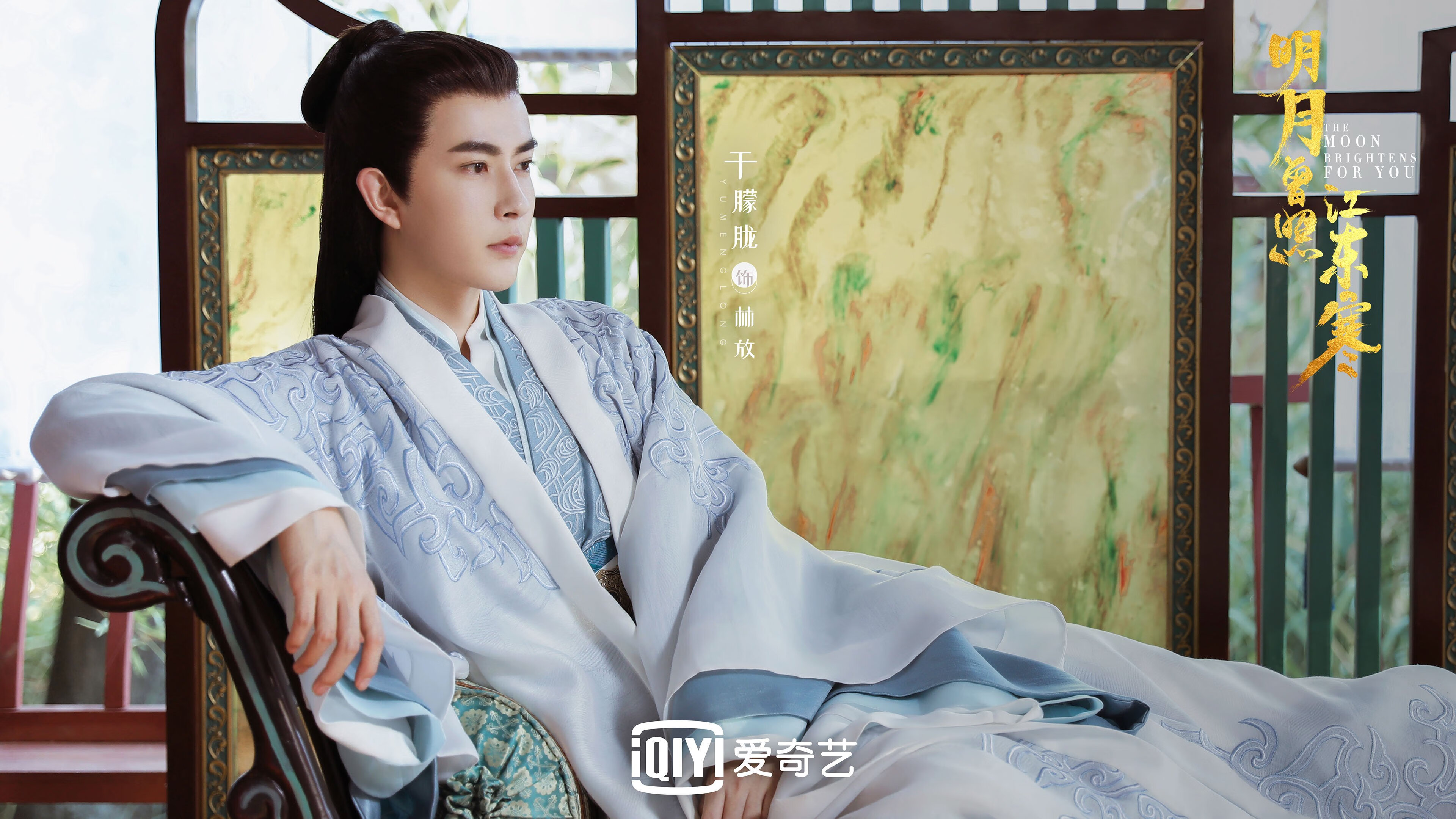 开云体育在线官网-“简阳文体中心：篮球赛事中的超级扣篮成为全场亮点”