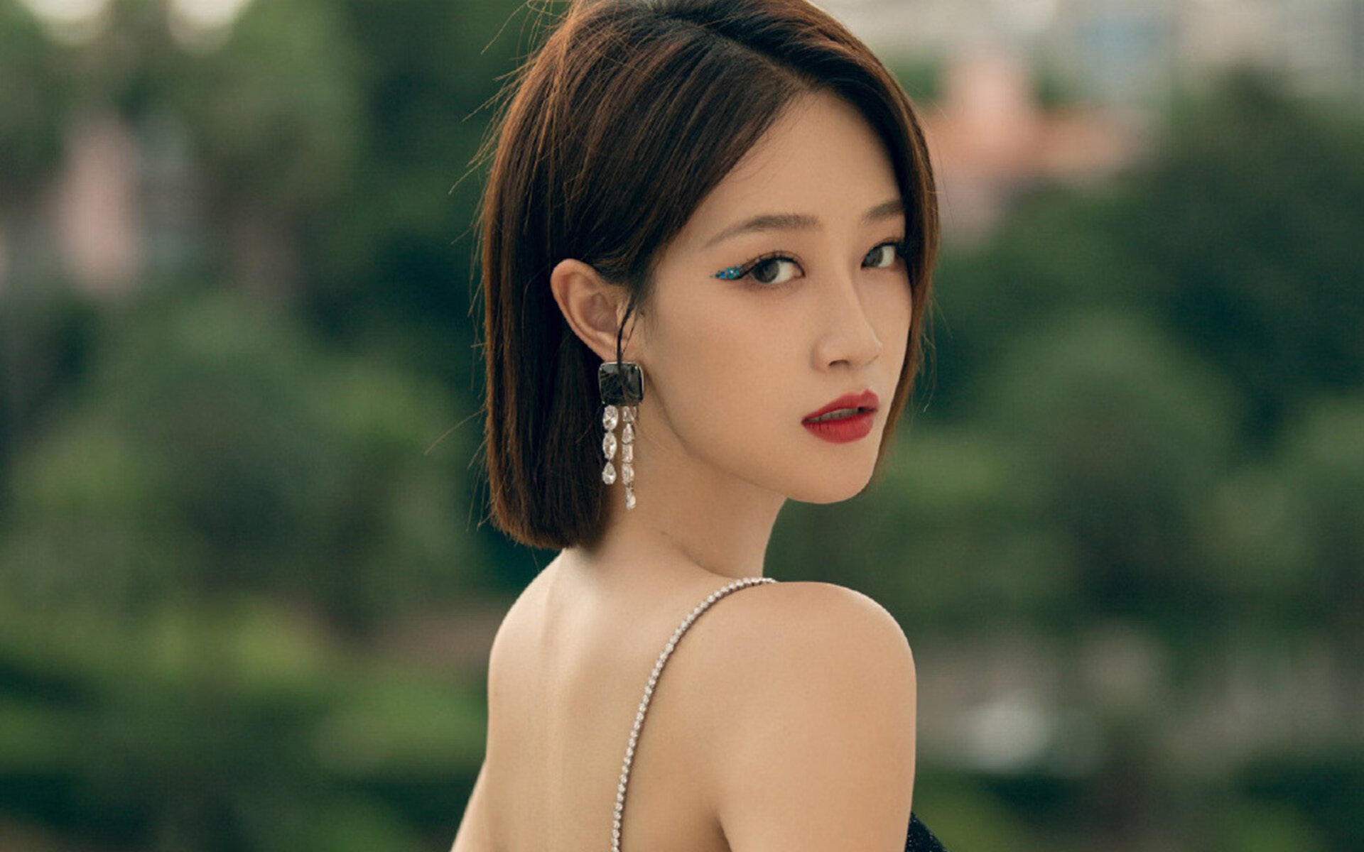 开云体育足球-五大联赛主力与替补表现差距对积分边际影响评估,五大联赛主场胜率